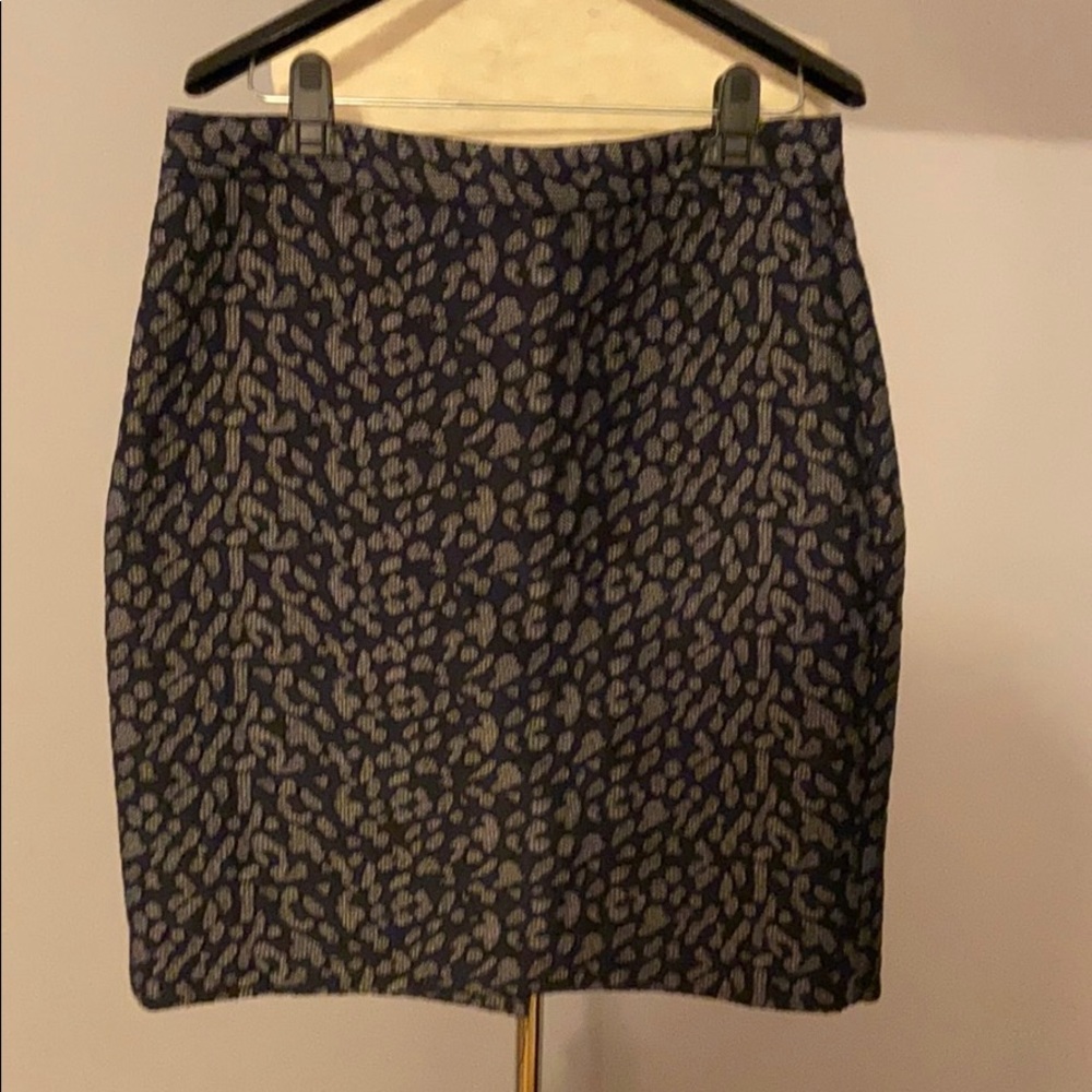 Banana Republic navy skirt